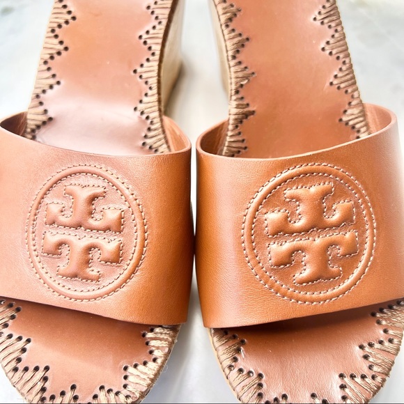 Tory Burch Patty 80mm Wedge Slide with Embossed logo~ Size 7 - Picture 7 of 13
